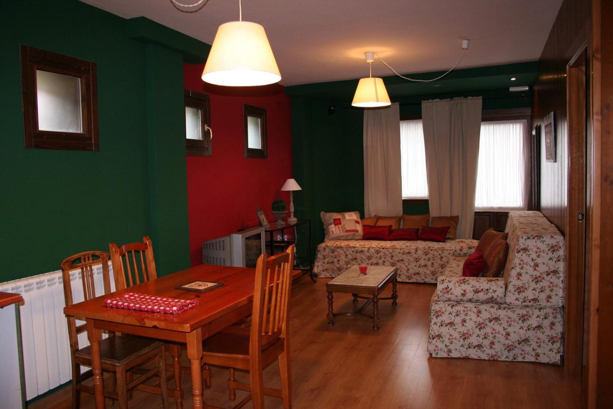 Hotel Boutique Balaitus Sallent de Gállego Buitenkant foto